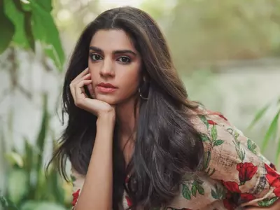 Loved Sanam Saeed In Zindagi Gulzar Hai? Here's Some Of Her Must-Watch Pak Movies And TV Dramas
