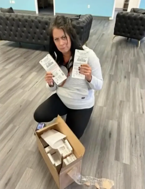 Woman Receives 20k Lottery Tickets From Fedex 
