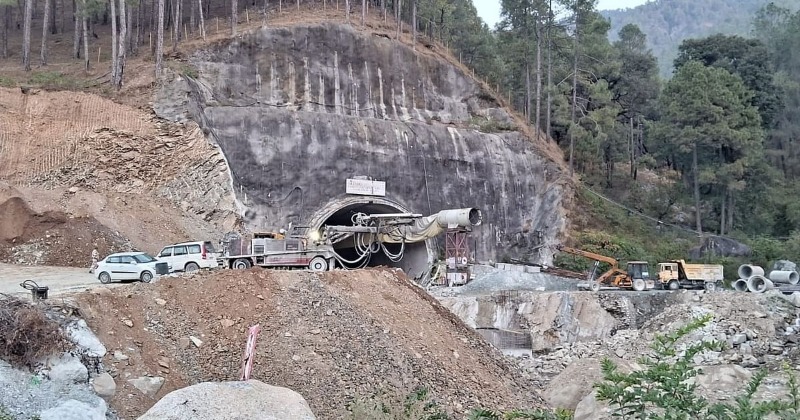 Uttarkashi Tunnel Collapse Update: First Visuals Of Workers Stuck ...