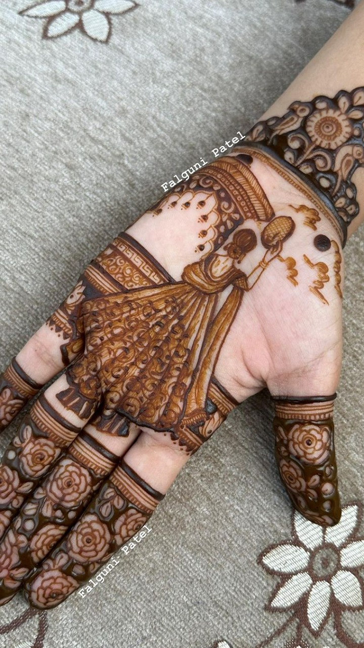 10+ Special Mehndi Designs For Karwa Chauth 2023