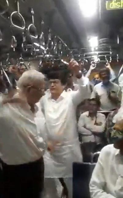 Garba on Mumbai local train