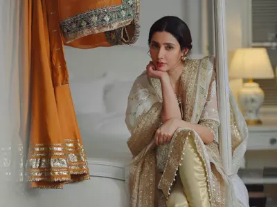 Mahira Khan Reveals Her Wheelchaired Mom Managed Everything At Her Wedding; Shares Latest Pics