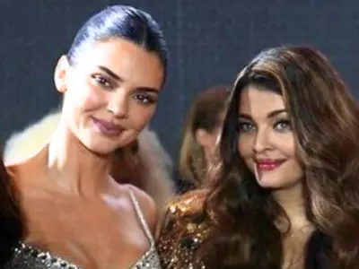 Video Of Aishwarya Rai Bachchan Dancing With Kendall Jenner At Paris Fashion Week