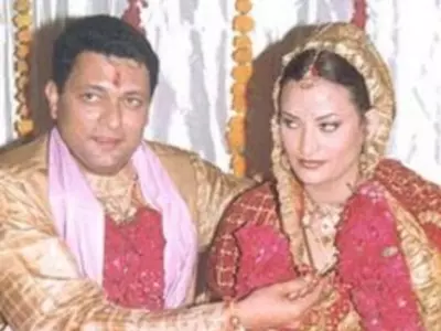 Rinku Dhawan and Kiran Karmarkar got married in 2002