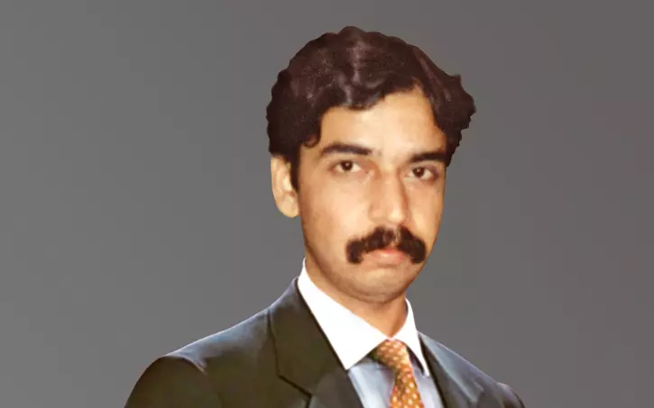 Not Just Narayana Murthy, Here's The Untold Story Of Infosys' Six Other ...