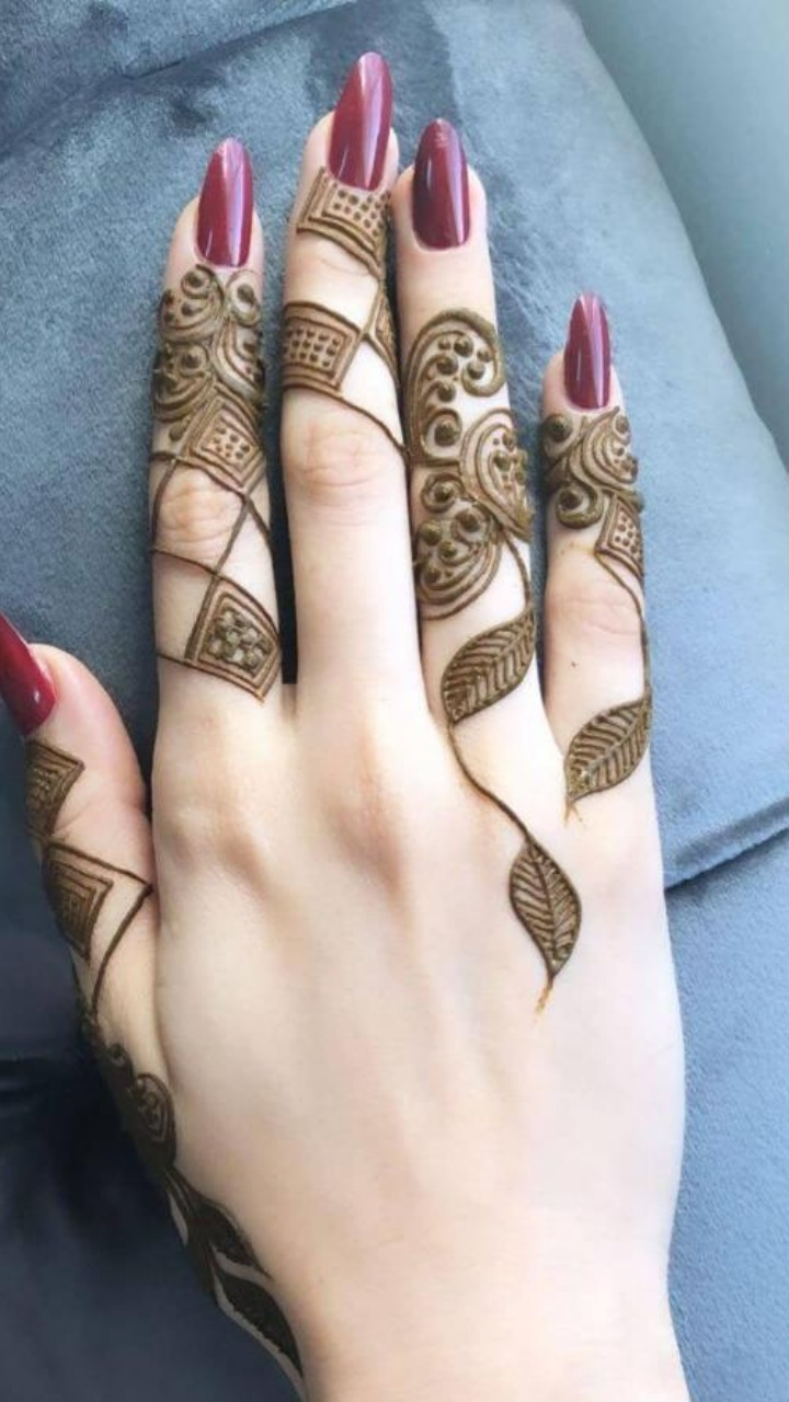 Elegant Finger Mehndi Designs By @mehndiartist_hira #henna #hennafun  #hennaart #hennainspire #hennainspo #hennainspiration #hennainspired… |  Instagram