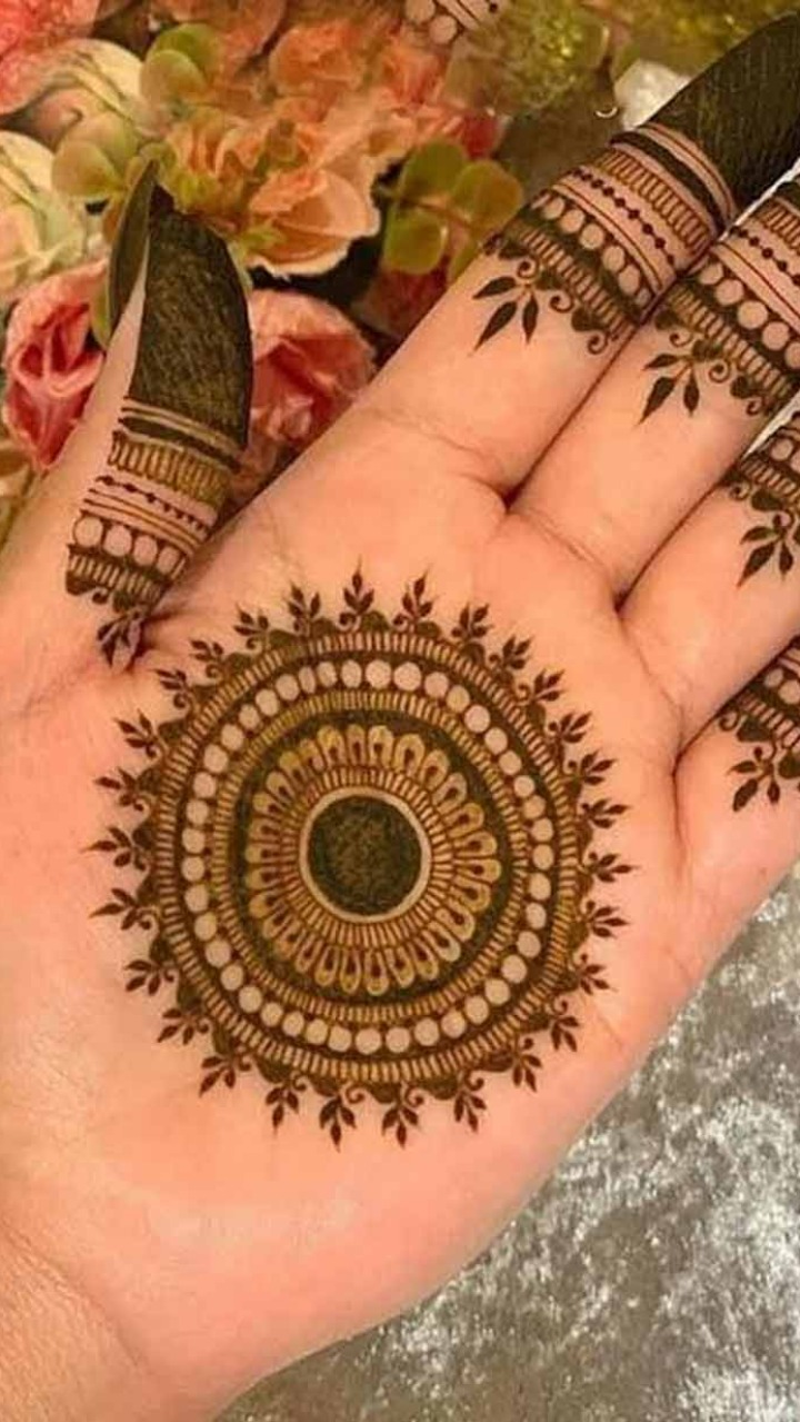 Image may contain: one or more people and closeup | Latest arabic mehndi  designs, Mehndi designs front hand, Mehndi designs for beginners