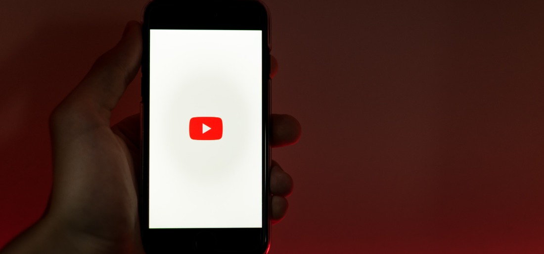 YouTube App's Experimental Redesign To Disrupt Google's Design Consistency YouTube App's Experimental Redesign To Disrupt Google's Design Consistency