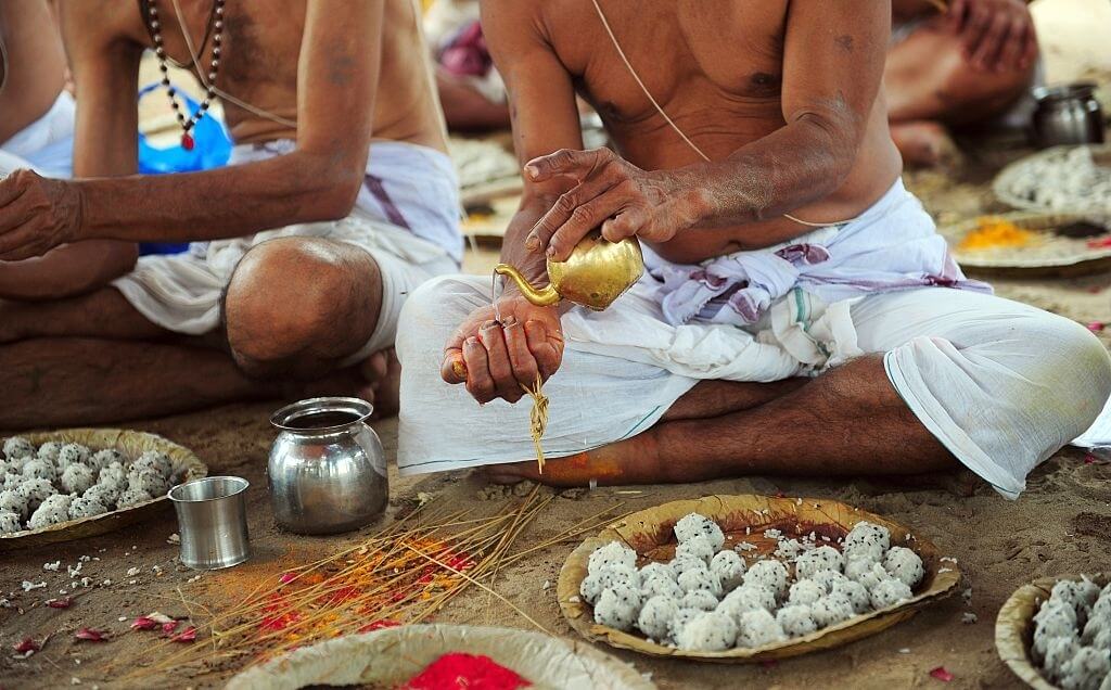 Shradh 2023 Or Pitru Paksha 2023 Start Date And Time Pitru Paksha History, Significance, Riituals of Shradh, Shradha Tithiyan / Prayag Pandits