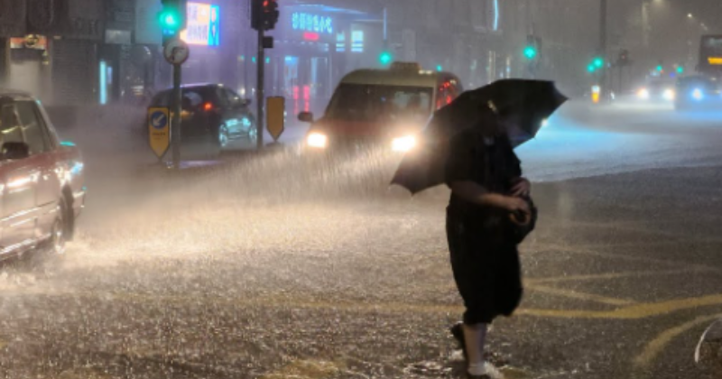 Heaviest Rainfall In Hong Kong Shuts City Down