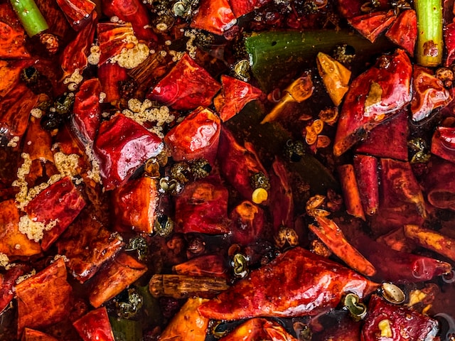 Brazilian woman suffers brain inflammation from smelling hot peppers