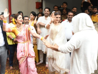 Shilpa Shetty Dances Her Heart Out With Raj Kundra At Ganpati Visarjan; Watch Viral Video