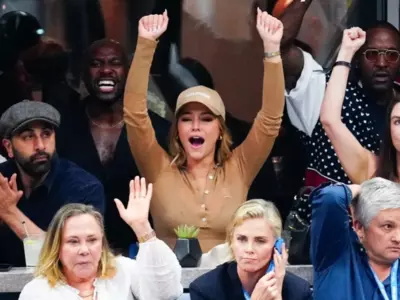 Ranbir Kapoor Cutely Photobombs Hollywood Actress Madelyn Cline During US Open, Clip Goes Viral