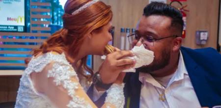 couple married at mcdonalds 