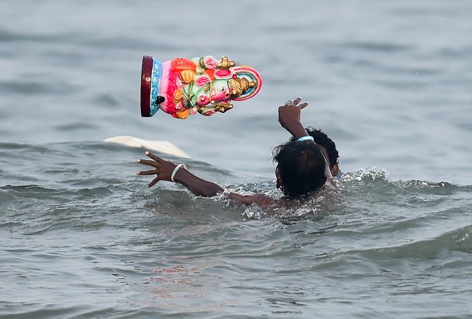 Why Ganpati Visarjan Happens On Anant Chaturdashi? /  Oneindia