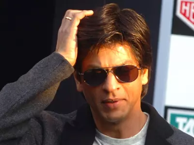 'Shah Rukh Khan Was Abused At Every Party': Journalist Claims Everyone Hated SRK In The '90s