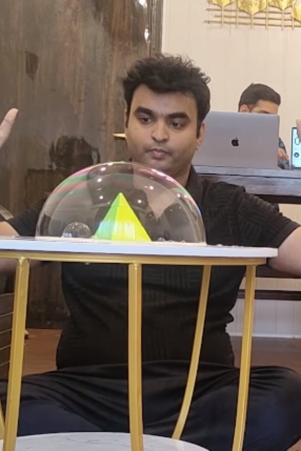 A Mumbai-based Cyber Security Expert Created A Guinness World Record For Rotating Puzzles