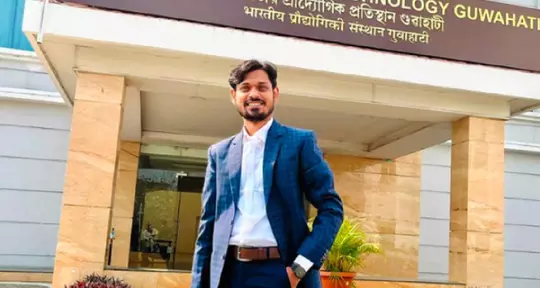 The Journey Of A Bihar Man: From Rickshaw Puller To Multi-Crore Startup Owner
