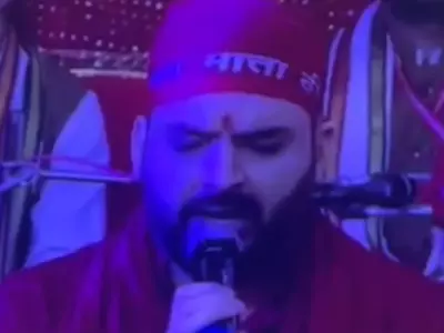 Kapil Sharma Sings ‘Tune Mujhe Bulaya’ At Vaishno Devi Temple, Video Goes Viral