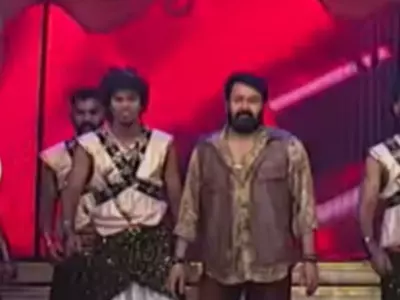 Mohanlal Sets Stage On Fire As He Groves To Shah Rukh Khan's Zinda Banda, Video Goes Viral