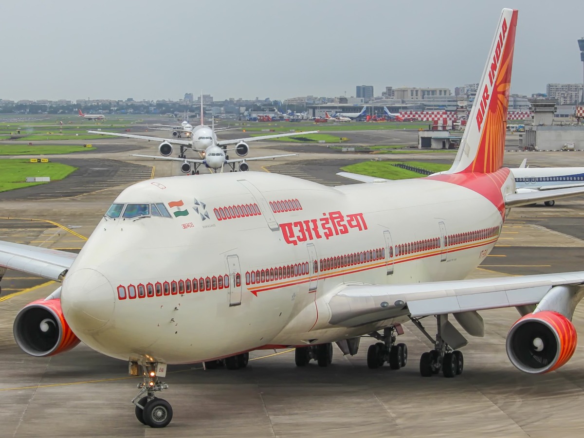 End Of An Era: After 40 Years Air India's 'Queen Of The Skies', Boeing ...