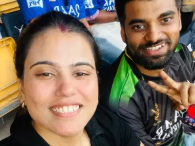 The Bengaluru Woman's Family Emergency For The RCB IPL Match Was Busted, As The Boss Spotted Her On Live TV From The Stadium