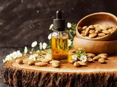 Image of almond oil