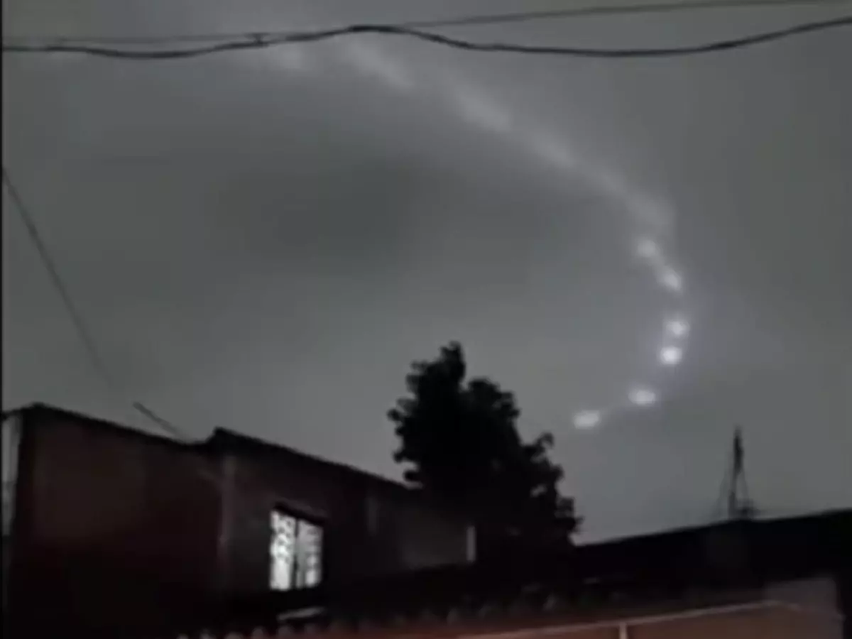UFO sighting? Strange lights seen moving in a circle in skies over Nagpur