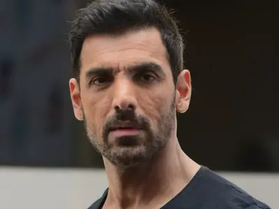 John Abraham Criticizes Actors Promoting Pan Masala and Gutkha John Abraham Criticizes Actors Promoting Pan Masala and Gutkha