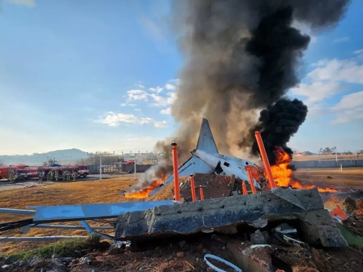 South Korea plane crash captured on camera, watch