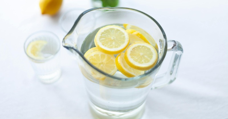 6 Potential Benefits Lemon Water On An Empty Stomach
