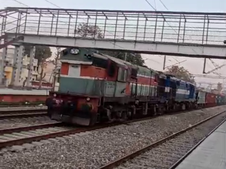 chandigarh-railway-was-amazing-this-goods-train-ran-84-km-without-a-driver-after-a-lot-of-hard-work
