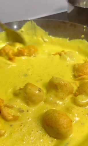 UK man serves authentic Kadhi Pakoda