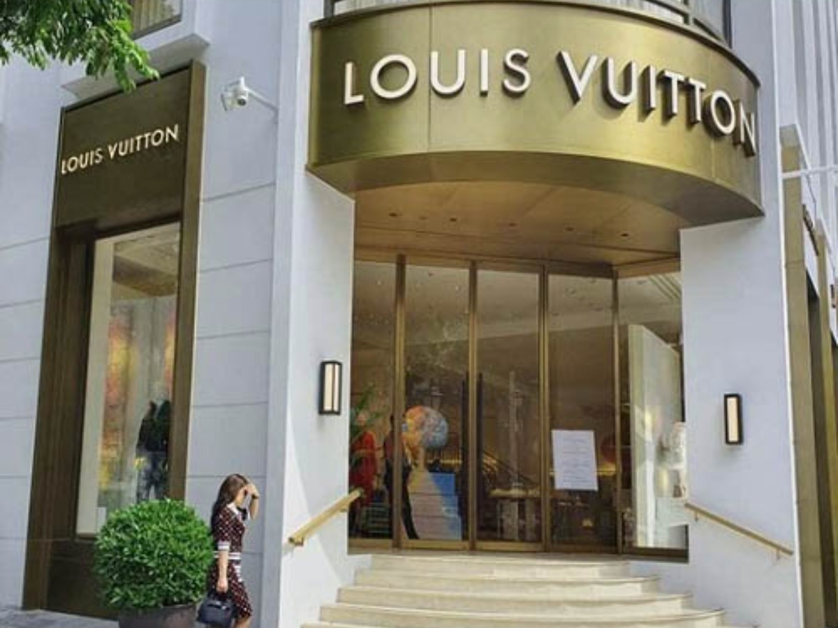 Louis Vuitton Discovers Teen Artist Online, Offers Dream Internship