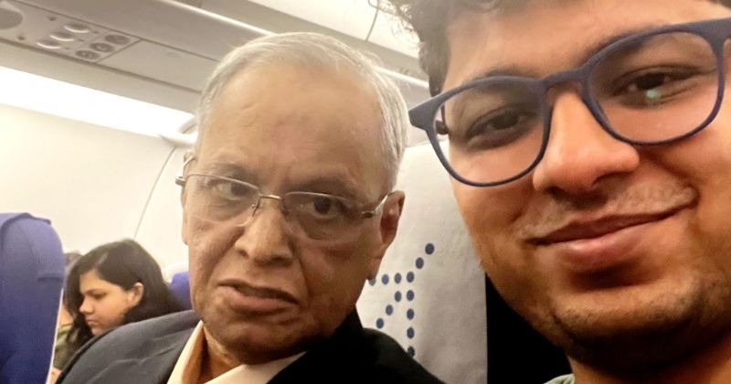 A man meets Narayana Murthy on a flight