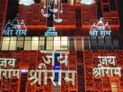 Mukesh Ambani's Mumbai Residence Illuminates 