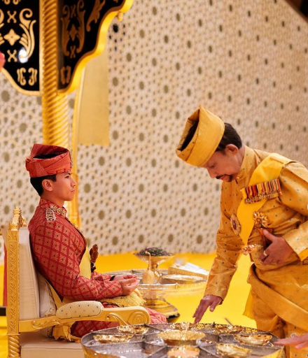 Photos Go Viral of Brunei's Prince Mateen Marrying Commoner in Grand Ceremony