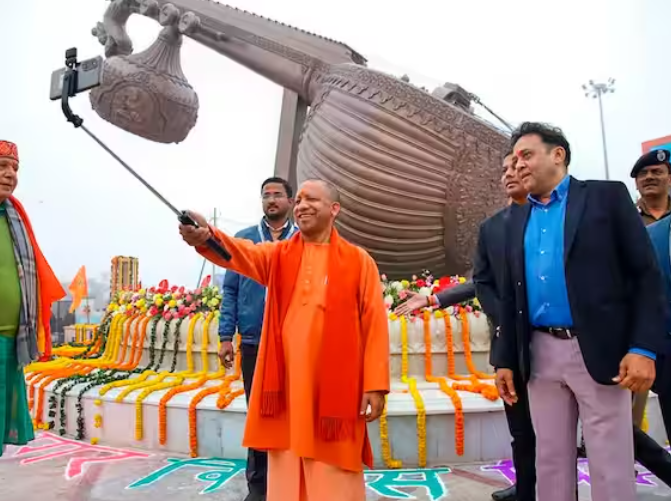 The iconic Lata Mangeshkar Chowk is now the best selfie spot in Ayodhya