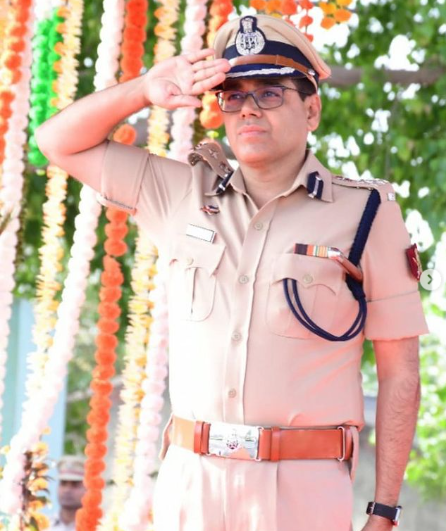 The Meritorious Service Medal Is Awarded To Ips Manoj Kumar Sharma, Whose Life Inspired The Movie 12th Fail