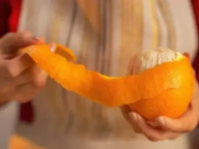 Why Do People Use The Viral Orange Peel Theory To Test Their Partners