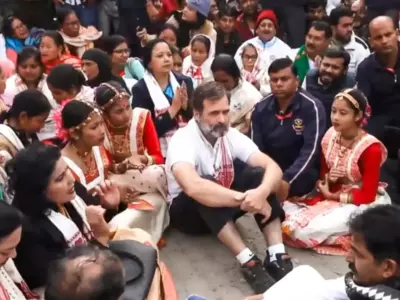rahul gandhi sit-in protest