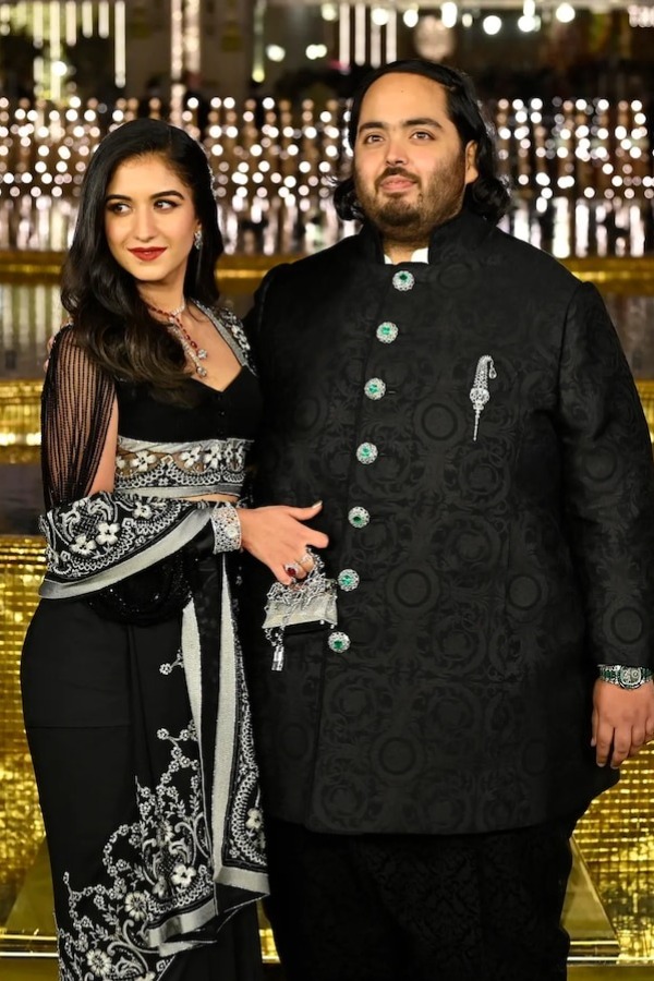 How Much Artists Charged For Performing At Ambani’s Weddings?