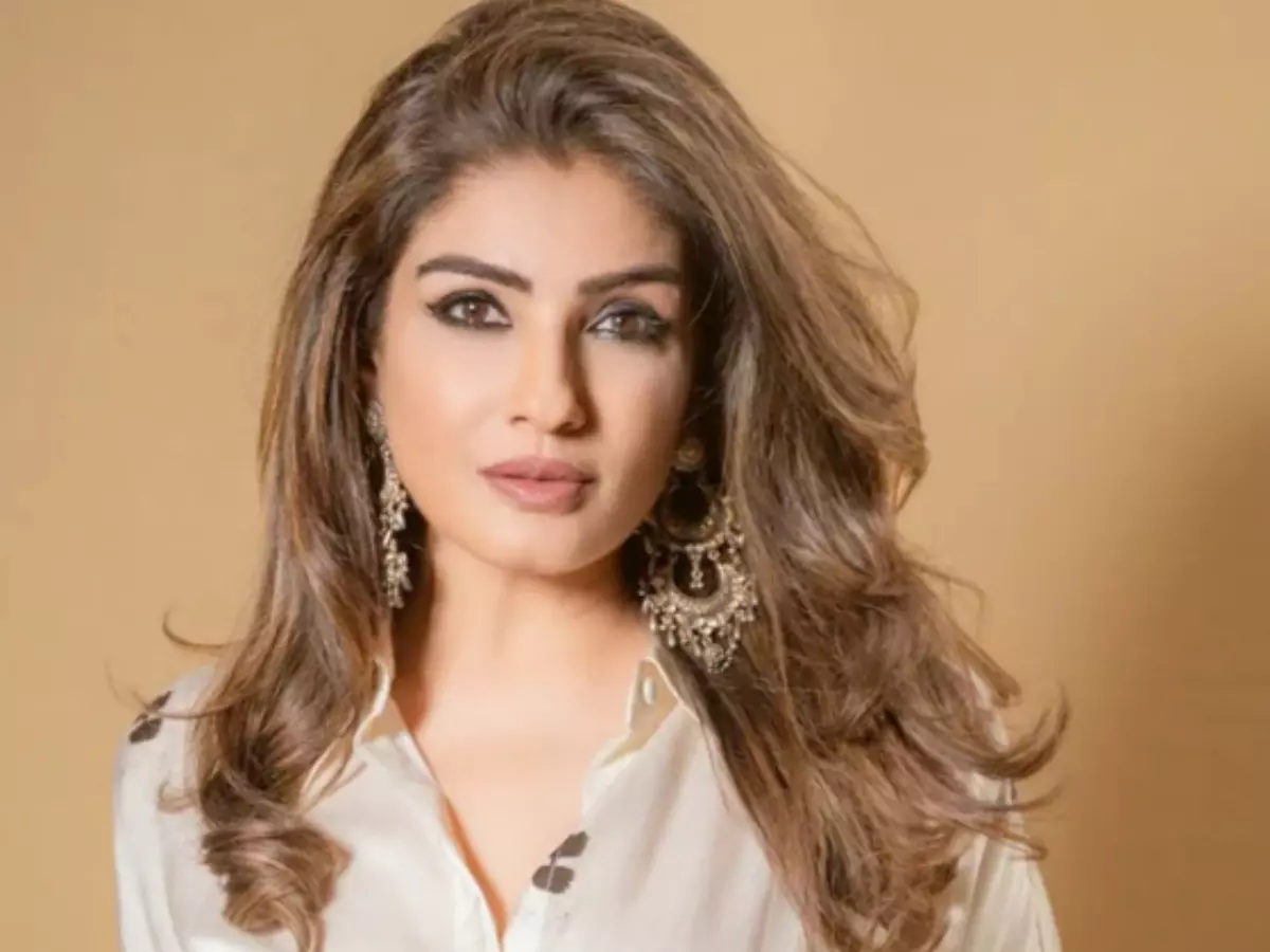 Raveena Tandon Allegedly Attacked In Mumbai, Says 'Don't Hit Me' In Shocking Video