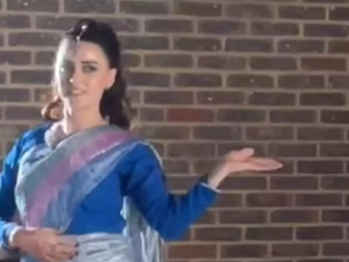 Irish aunt stuns guests with dance at Bengali nephew's pre-wedding function