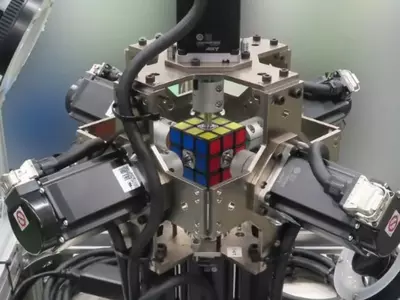 Robot Solves Rubik's Cube In 0.3 Seconds, Makes Guinness World Record