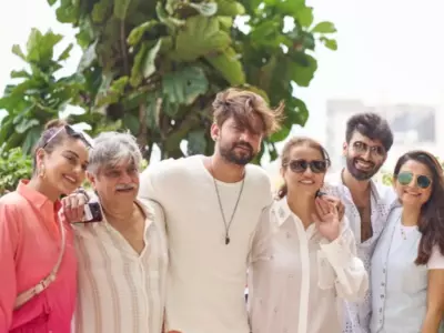 Sonakshi Sinha spends quality time with Zaheer Iqbal and his family