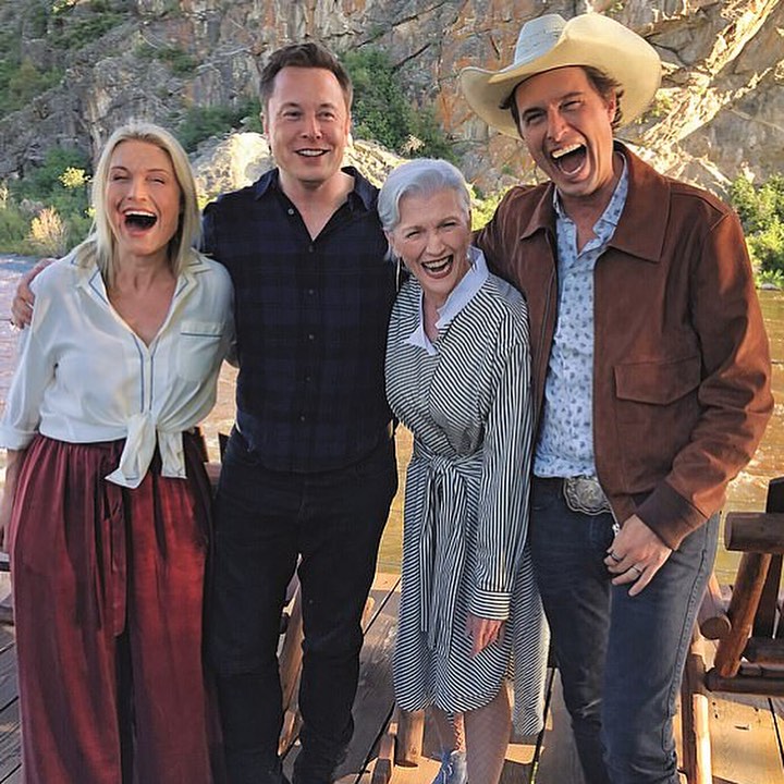 Мать илона маска фото в молодости Илон Маск биография: личная жизнь, состояние, Twitter, спутники