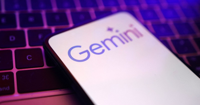 Google CEO Sundar Pichai unveils Gemini AI App in India with support ...