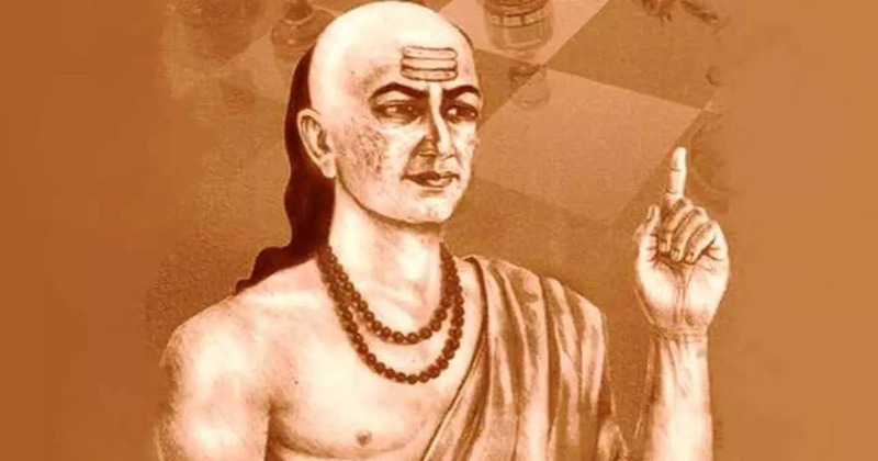 Chanakya Niti: Chanakya Says It Is Wise To Run Away From These 4 Situations