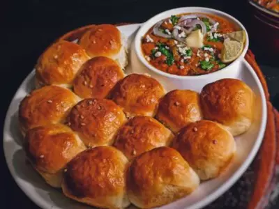 Drunk Man In Goa Trades A Stolen iPhone For A Plate Of Pav Bhaji 